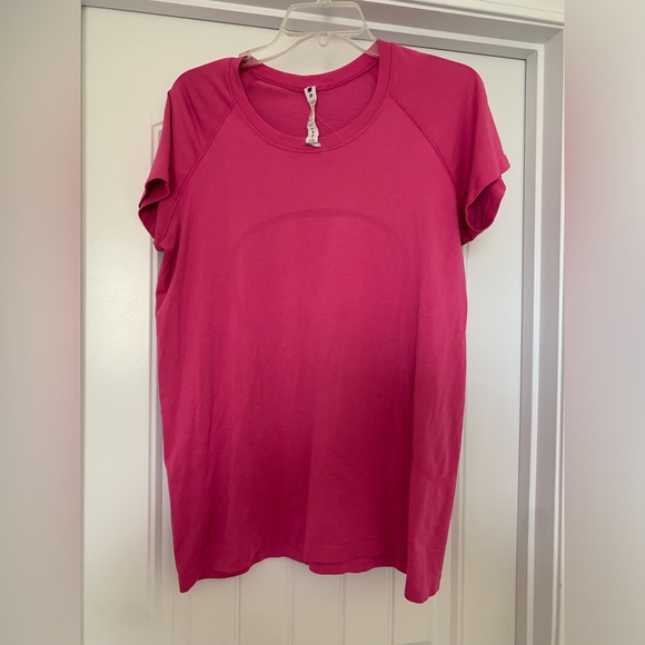 lululemon athletica Tops - Lululemon Swiftly Tech Pink Short Sleeve sz14